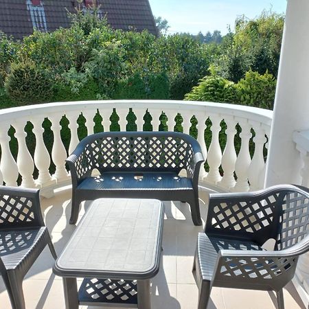 Apartamenty Junona Nad Morzem, W Domu Z Ogrodem, Obok Stegna I Jantar Junoszyno Exteriér fotografie