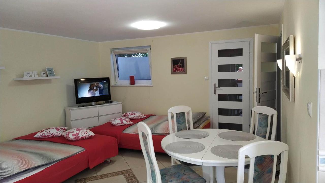 Apartamenty Junona Nad Morzem, W Domu Z Ogrodem, Obok Stegna I Jantar Junoszyno Exteriér fotografie