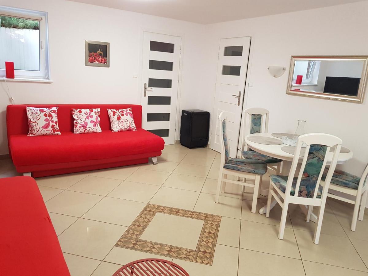 Apartamenty Junona Nad Morzem, W Domu Z Ogrodem, Obok Stegna I Jantar Junoszyno Exteriér fotografie